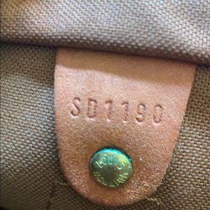 40in Authentic Louie Vuitton Speedy